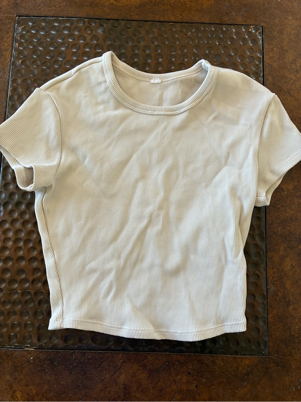 Alo yoga baby tee